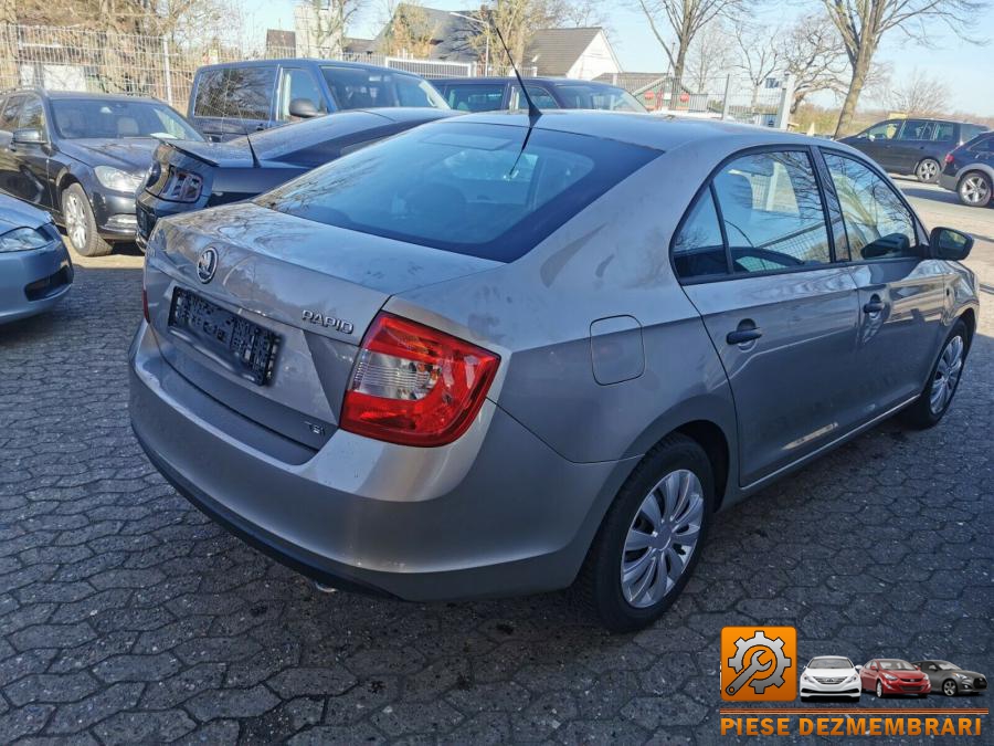 Lampa interior skoda rapid 2015