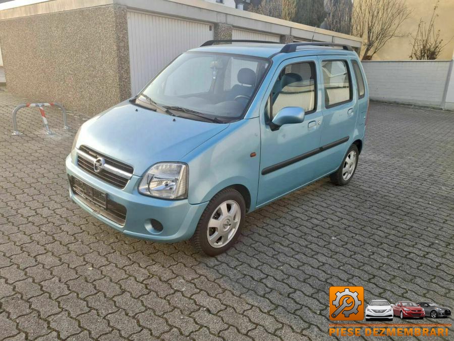 Lampi spate opel agila a 2004