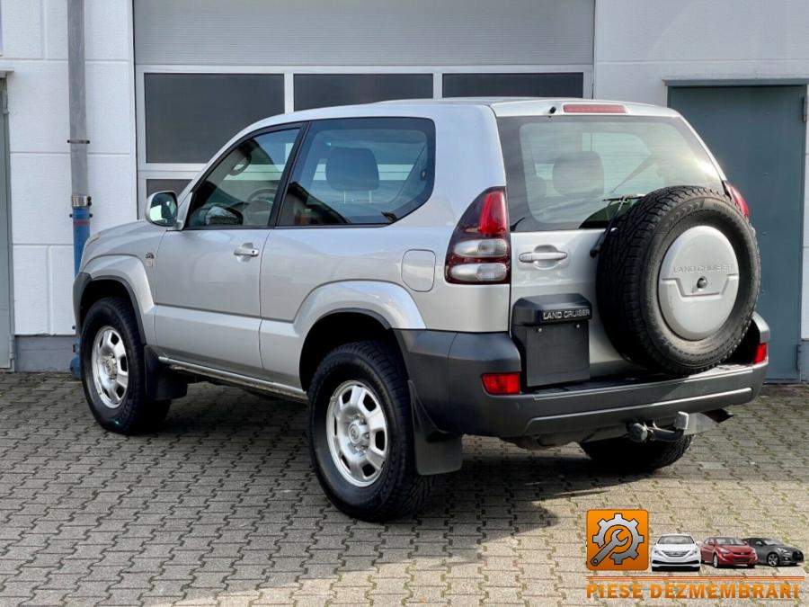 Lampi spate toyota land cruiser 2006