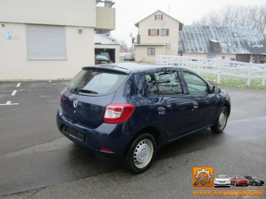 Luneta dacia sandero 2013