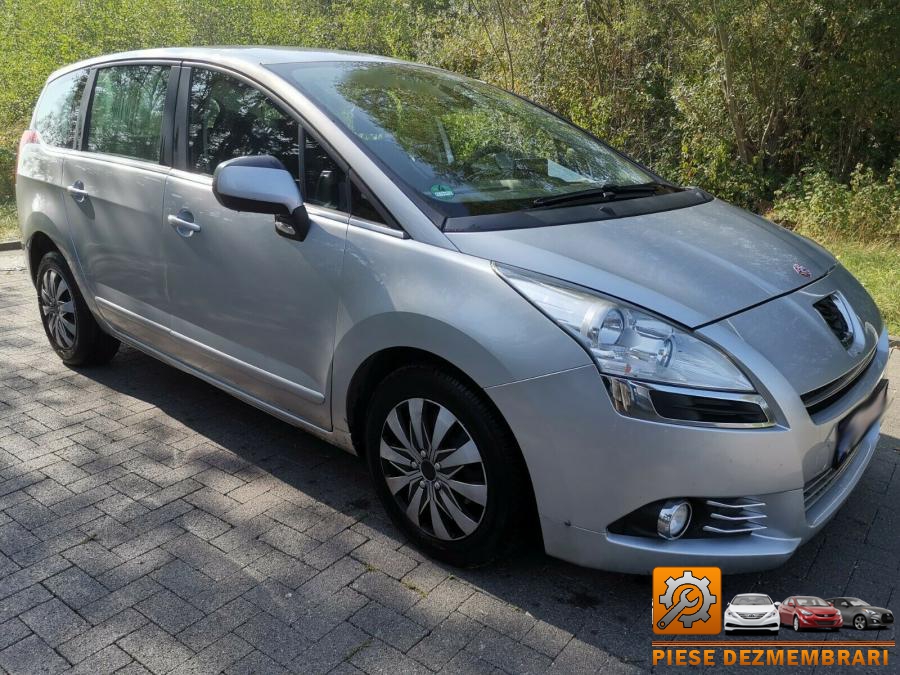 Luneta peugeot 5008 2014