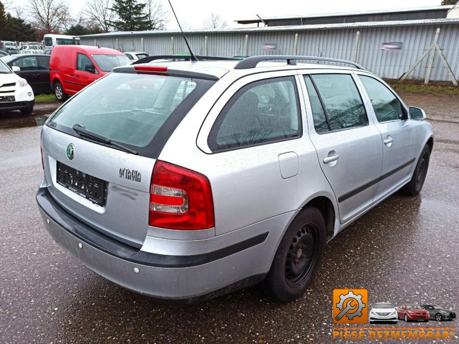 Motoras stropitor parbriz skoda octavia 2014