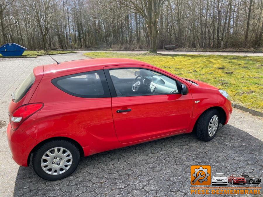 Plansa bord hyundai i20 2014