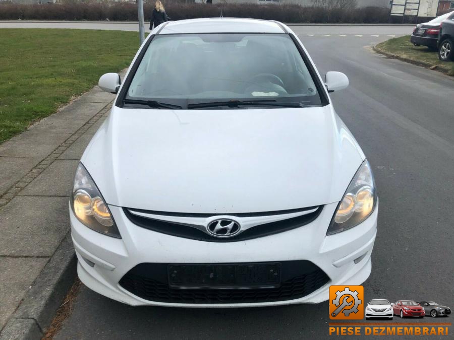 Plansa bord hyundai i30 2013