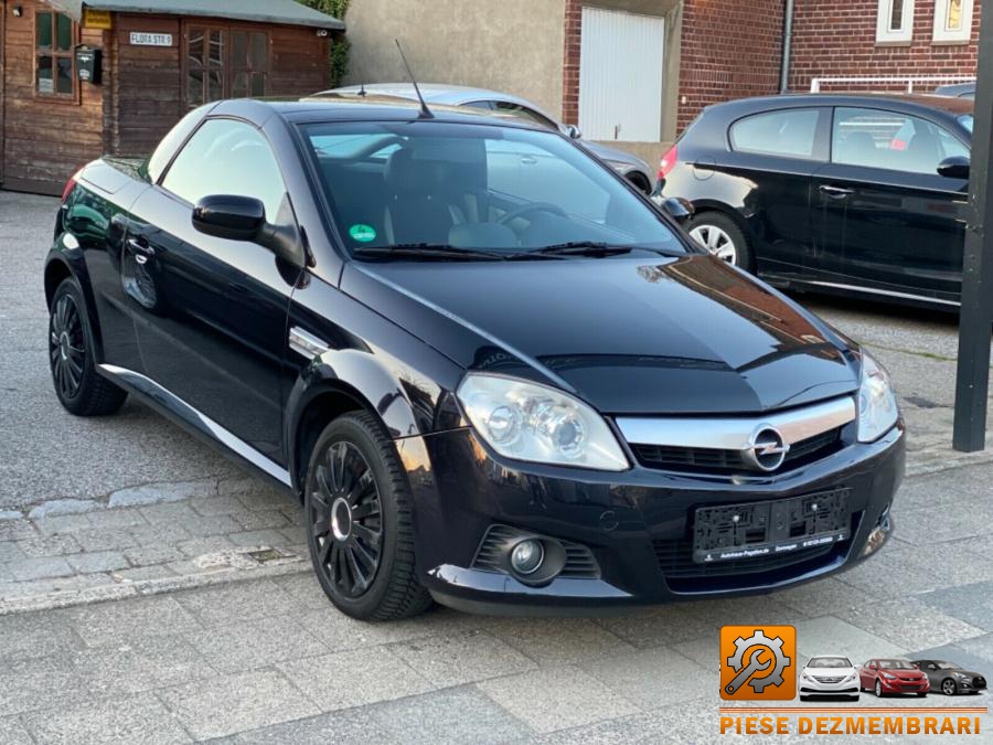 Plansa bord opel tigra b 2006