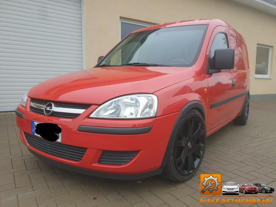 Pompa de apa opel combo 2010