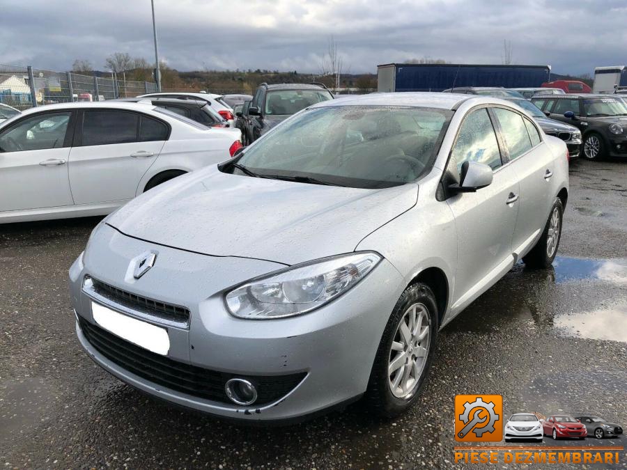 Pompa de apa renault fluence 2012