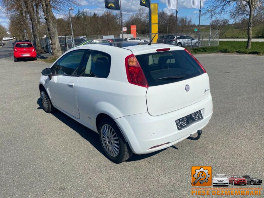 Portbagaj fiat grande punto 2010