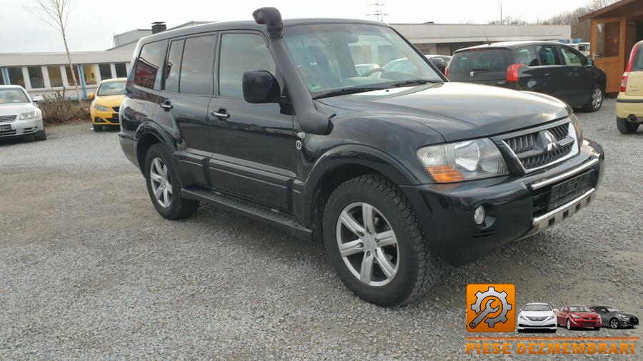 Proie ceata mitsubishi pajero 2010