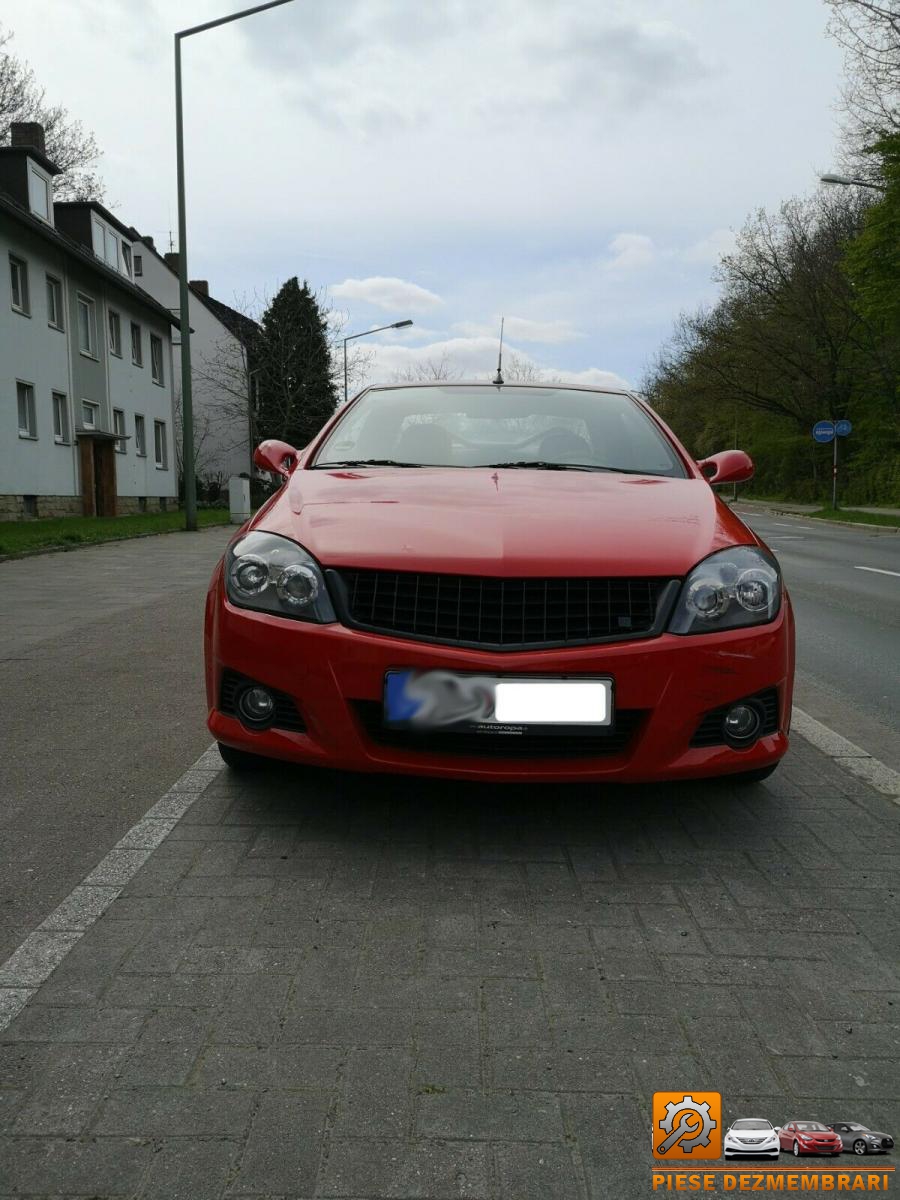 Proiectoare ceata opel tigra b 2006