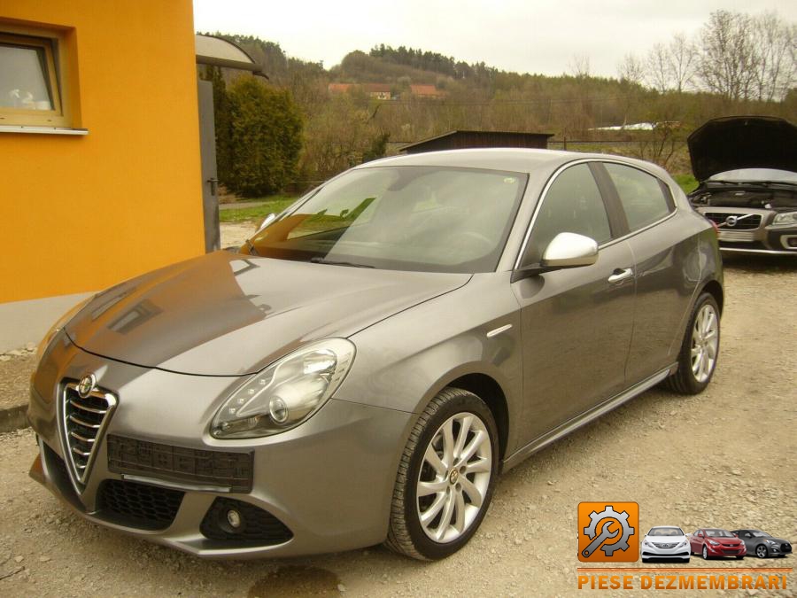 Punte spate alfa romeo giulietta 2010