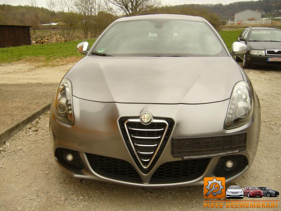 Punte spate alfa romeo giulietta 2010