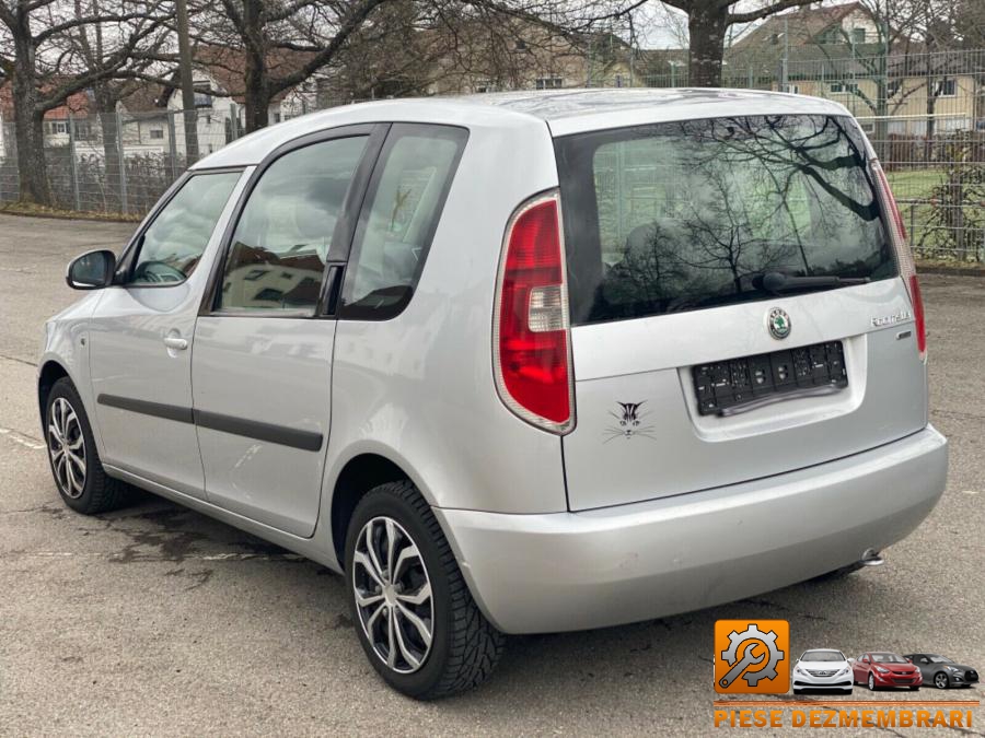 Semnalizari fata skoda roomster 2011