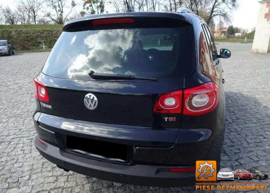 Semnalizari fata volkswagen tiguan 2011