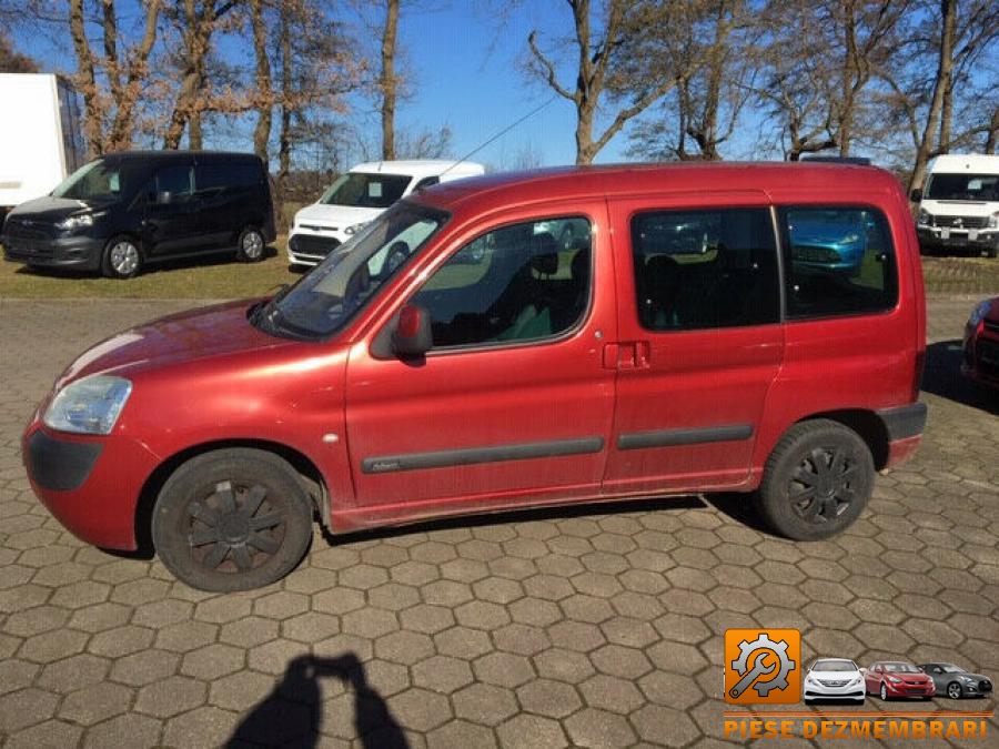 Tapiterie plafon citroen berlingo 2005