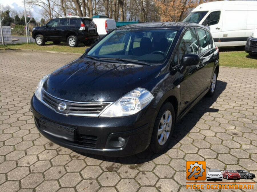 Termostat nissan tiida 2011