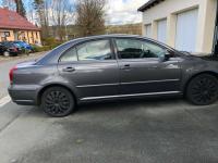 Aripa spate toyota avensis 2005