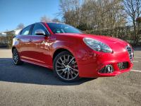 Bara fata alfa romeo giulietta 2010