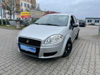 Bara fata fiat linea 2011