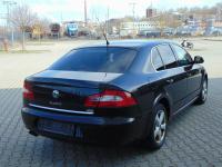 Hayon skoda superb 2009