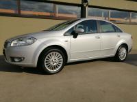 Luneta fiat linea 2011