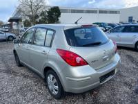 Pompa de apa nissan tiida 2011