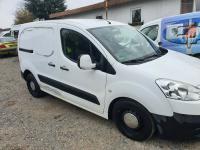 Pompa vacuum motor peugeot partner 2013