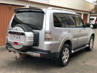 Semnalizari spate mitsubishi pajero 2010