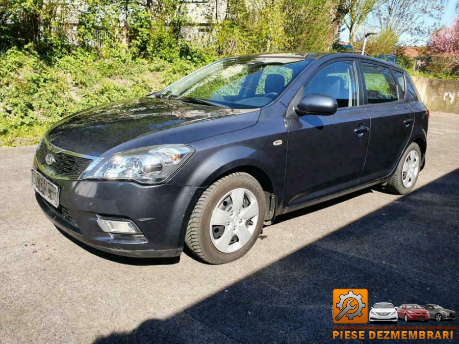 Volanta kia ceed 2007